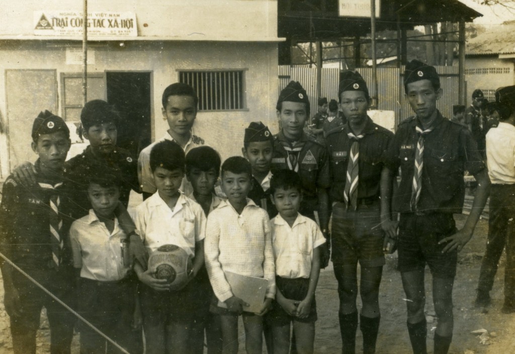Trước