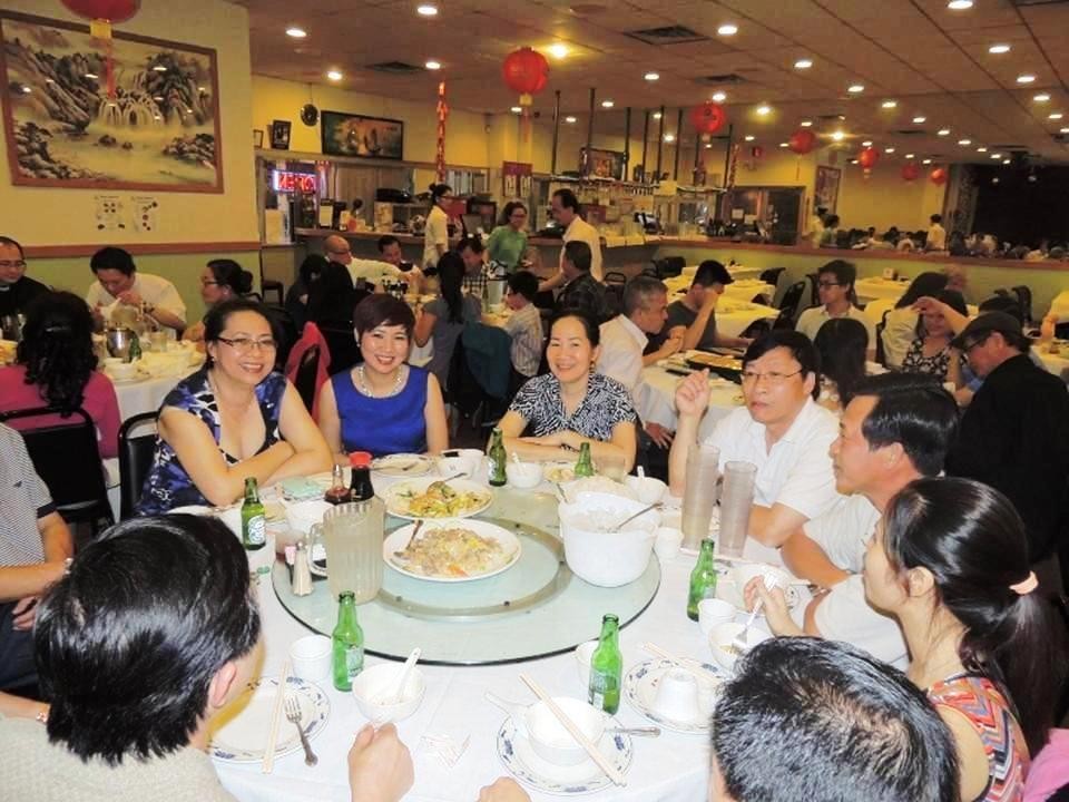 Nghĩa Sinh Chicago chúc mừng cháu Ngọc Huyền và gia đình anh chị Nguyễn Đình Dương