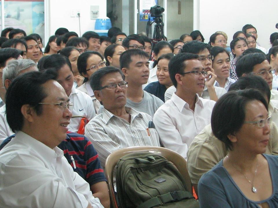 Nhóm Thiện Nghĩa cựu Nghĩa Sinh tham gia các sinh hoạt văn hóa, giáo dục.
