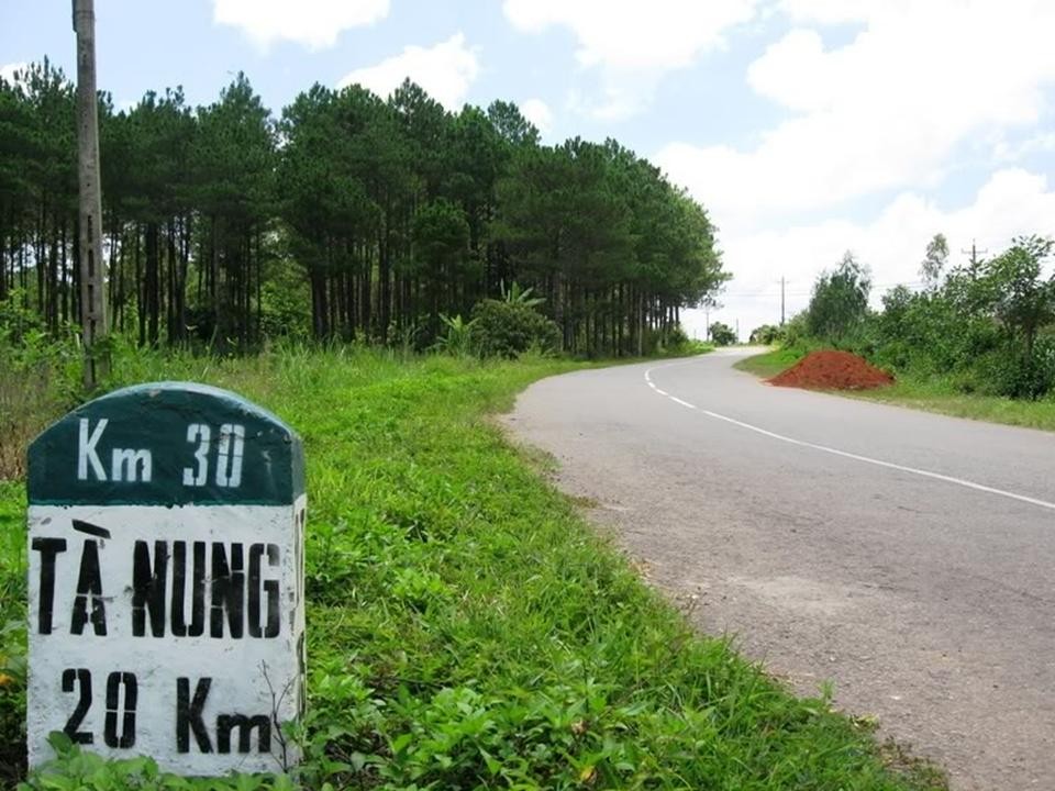 Hợp tác với các đoàn thể bạn, nhóm Thiện Nghĩa đã đến công tác tại Xã Tà Nung Đàlạt và thăm viếng Trại Phong Di Linh ngày 11/1/2014. Huynh Trưởng Nghĩa Sinh và các Trưởng Nghĩa Sinh Chicago cám ơn Nhóm Thiện Nghĩa trong công tác y tế, xã hội, bác ái năm 2013.