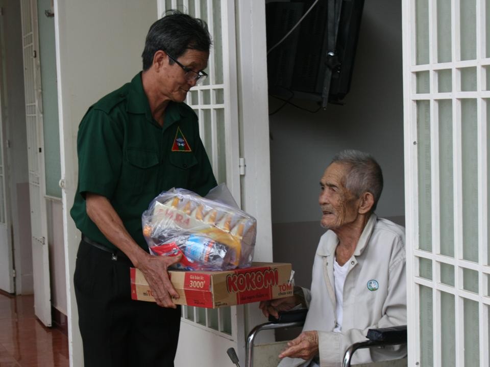 Nghĩa Sinh Công tác Xã hội ngày 7/1/2015 tại Mái ấm Tình thương Vinh Châu (Baria, Vũng Tàu).