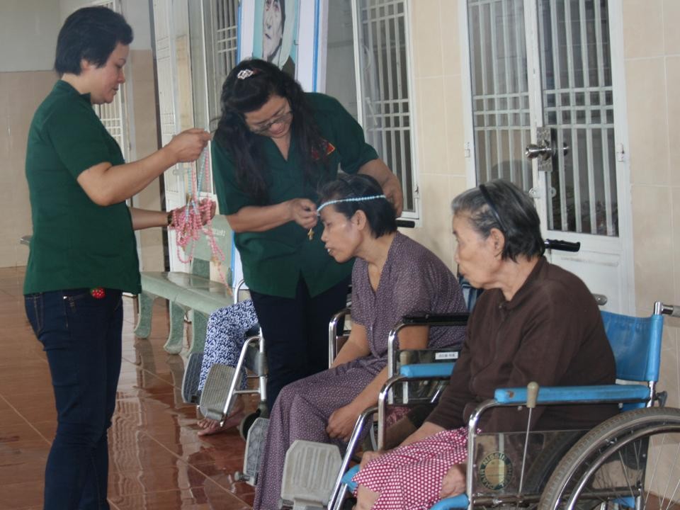 Nghĩa Sinh Công tác Xã hội ngày 7/1/2015 tại Mái ấm Tình thương Vinh Châu (Baria, Vũng Tàu).