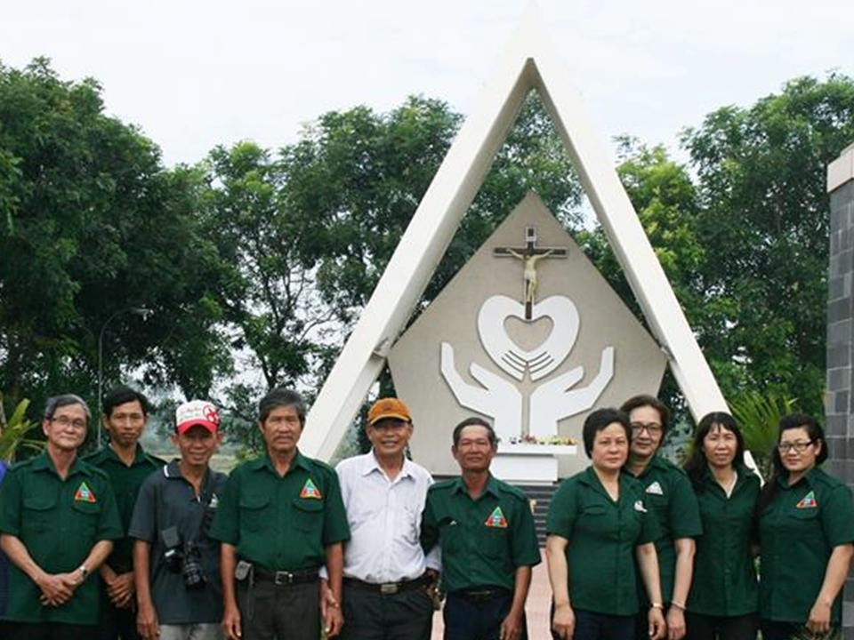 Nghĩa Sinh Công tác Xã hội ngày 7/1/2015 tại Mái ấm Tình thương Vinh Châu (Baria, Vũng Tàu).