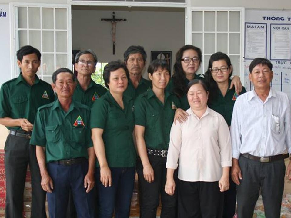 Nghĩa Sinh Công tác Xã hội ngày 7/1/2015 tại Mái ấm Tình thương Vinh Châu (Baria, Vũng Tàu).