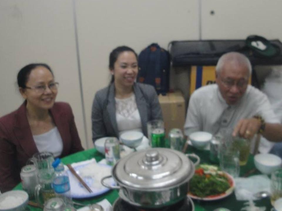 HT Nguyễn Trung Hiếu chào thăm quý Trưởng và quý anh chị Nghĩa Sinh từ Sàigòn, Gia Định, Bến Tre và Tây Ninh về tham dự buổi họp mặt gia đình Nghĩa Sinh tại Hội trường Tu viện Phanxicô trong dịp công tác Hè 2015.
