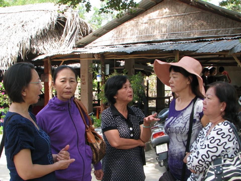 Hình ảnh Nghĩa Sinh Phước Tuy tổ chức họp mặt tất niên và mừng đón Xuân Quý Tỵ 2013 cùng với quý Trưởng và Nghĩa Sinh từ các nơi đến tham dự: Trưởng Phúc (NS Saigon), Trưởng Dũng (NS An Giang), Trưởng Dung (NS Gia Định), Trưởng Nhi (NS Thủ Đức), NS Thanh (Chuyên Đoàn Linh Hoạt), NS Tuyết Mai (Chuyên Đoàn Dấn Thân), NSSH Riêu (NS Sống Hùng Tây Ninh).