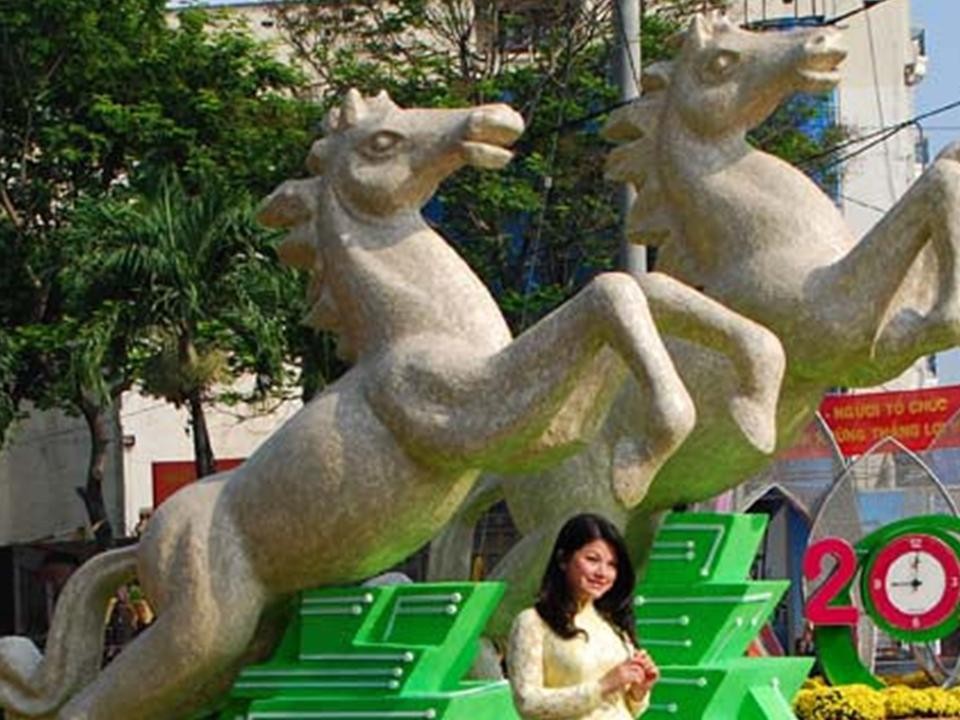 Người Việt khắp nơi đón Xuân Giáp Ngọ 2014
