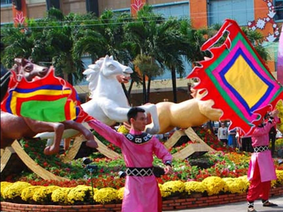 Người Việt khắp nơi đón Xuân Giáp Ngọ 2014
