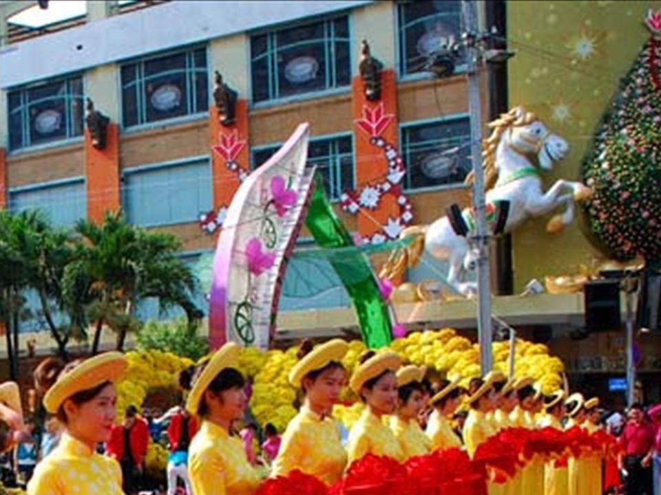 Người Việt khắp nơi đón Xuân Giáp Ngọ 2014