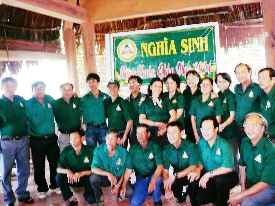 Nghĩa Sinh và cựu Nghĩa Sinh Việt Nam họp mặt Tết Giáp Ngọ tại đảo Long Sơn Vũng Tàu ngày 9/2/2014.