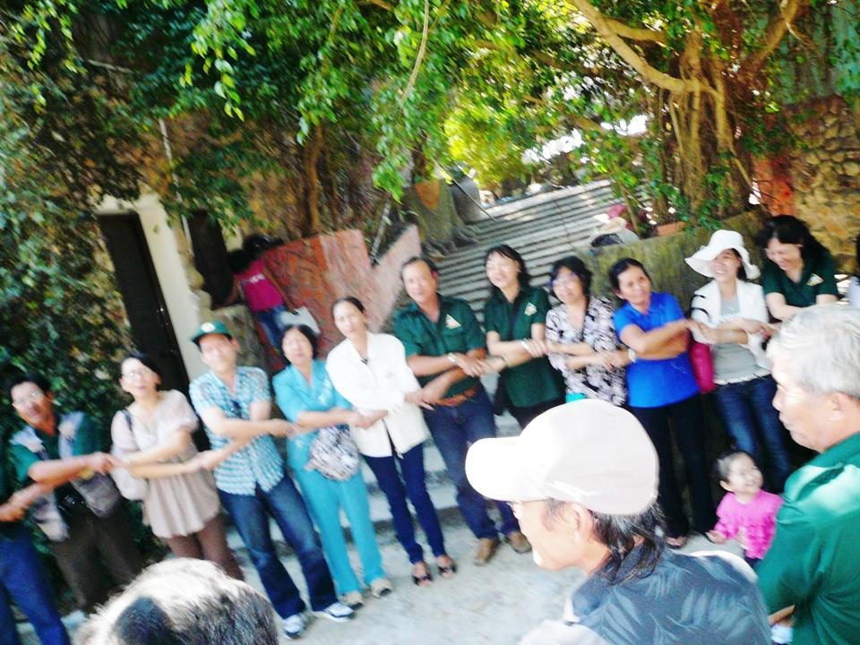Nghĩa Sinh và cựu Nghĩa Sinh Việt Nam họp mặt Tết Giáp Ngọ tại đảo Long Sơn Vũng Tàu ngày 9/2/2014.