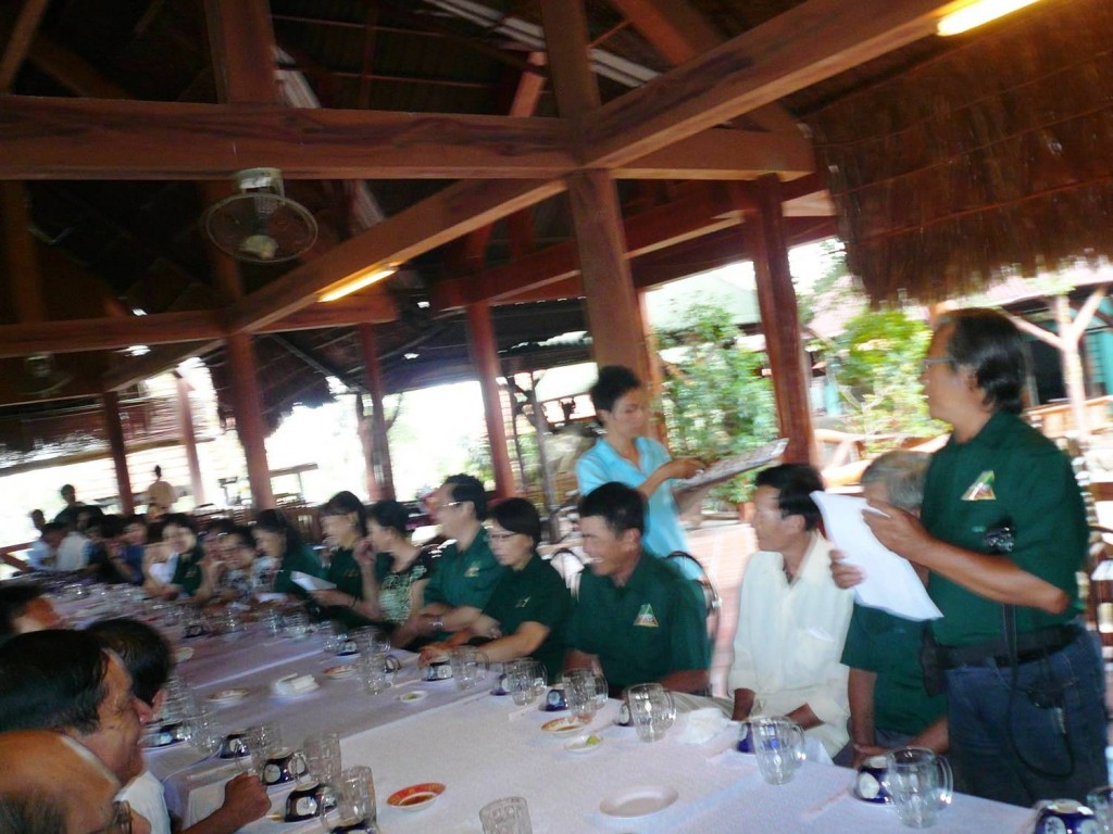 Nghĩa Sinh và cựu Nghĩa Sinh Việt Nam họp mặt Tết Giáp Ngọ tại đảo Long Sơn Vũng Tàu ngày 9/2/2014.