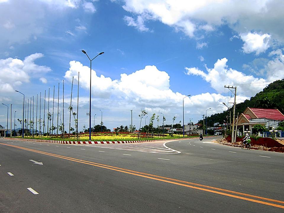 Xã đảo Long Sơn (Vũng Tàu, Bà Rịa) là địa điểm họp mặt Tết Giáp Ngọ của cựu Nghĩa Sinh Việt Nam ngày 9/2/2014.