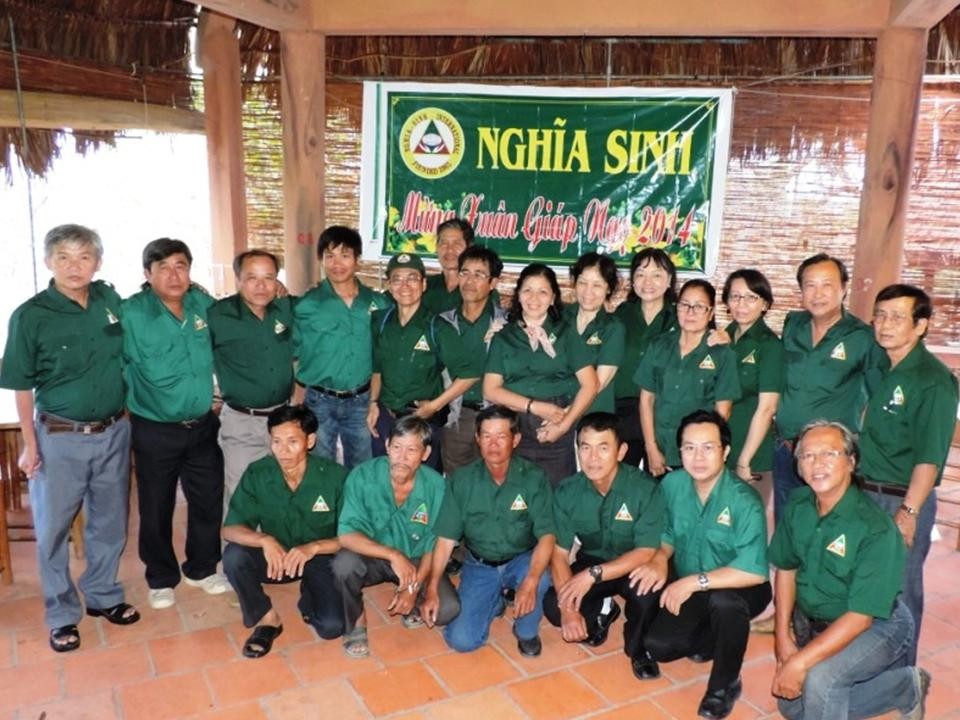 Nghĩa Sinh họp mặt Tết Giáp Ngọ tại đồi Du Sơn thuộc xã đảo Long Sơn Vũng Tàu ngày 9/2/2014.