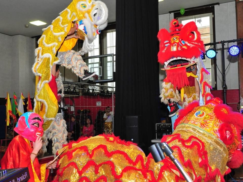 Huynh Trưởng Nghĩa Sinh cùng quý Trưởng và Nghĩa Sinh Chicago đã tham dự Hội Tết Giáp Ngọ do Hội Người Việt tổ chức cho đồng hương VN vùng Chicago ngày 8/2/2014.