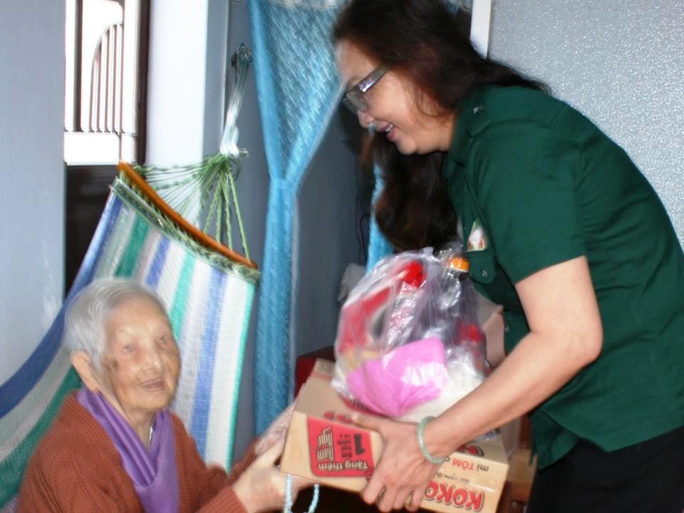 Nghĩa Sinh công tác xã hội tại xã Quảng Thành (tỉnh Đồng Nai) ngày 3-2-2015.