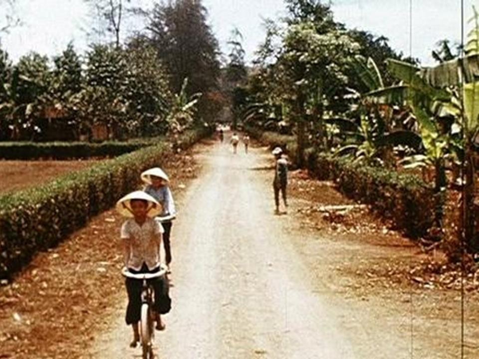 NSPT đang thể hiện lời tuyên hứa thứ 2 của Nghĩa Sinh là giúp ích cho nhân loại, đồng hương, nhất là những người bệnh tật, đói nghèo ...