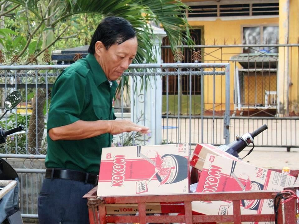 Đoàn công tác xã hội Nghĩa Sinh thăm viếng và phát quà chia sẻ với đồng bào dân tộc Châu Ro (Baria) ngày 15 tháng 3 năm 2015