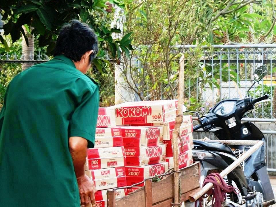 Đoàn công tác xã hội Nghĩa Sinh thăm viếng và phát quà chia sẻ với đồng bào dân tộc Châu Ro (Baria) ngày 15 tháng 3 năm 2015