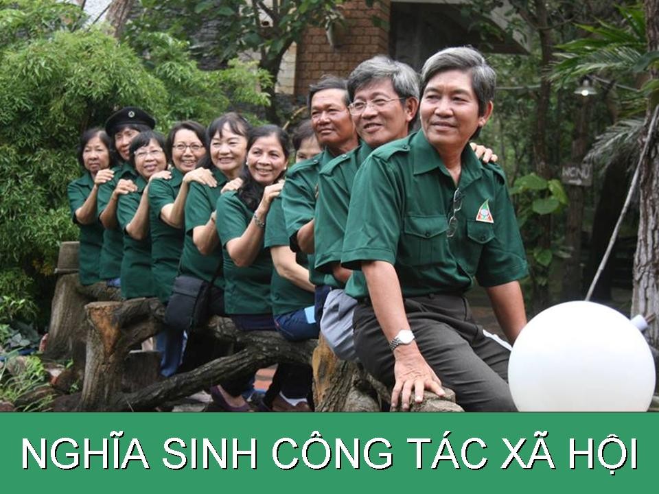 Huynh Trưởng Nghĩa Sinh, Trưởng Trần Bửu Khánh, Nghĩa Sinh Trần Trong Tuyên & Mai Phước cùng các thân hữu NS tham dự ngày gây quỹ từ thiện giúp thương binh tại Chicago.