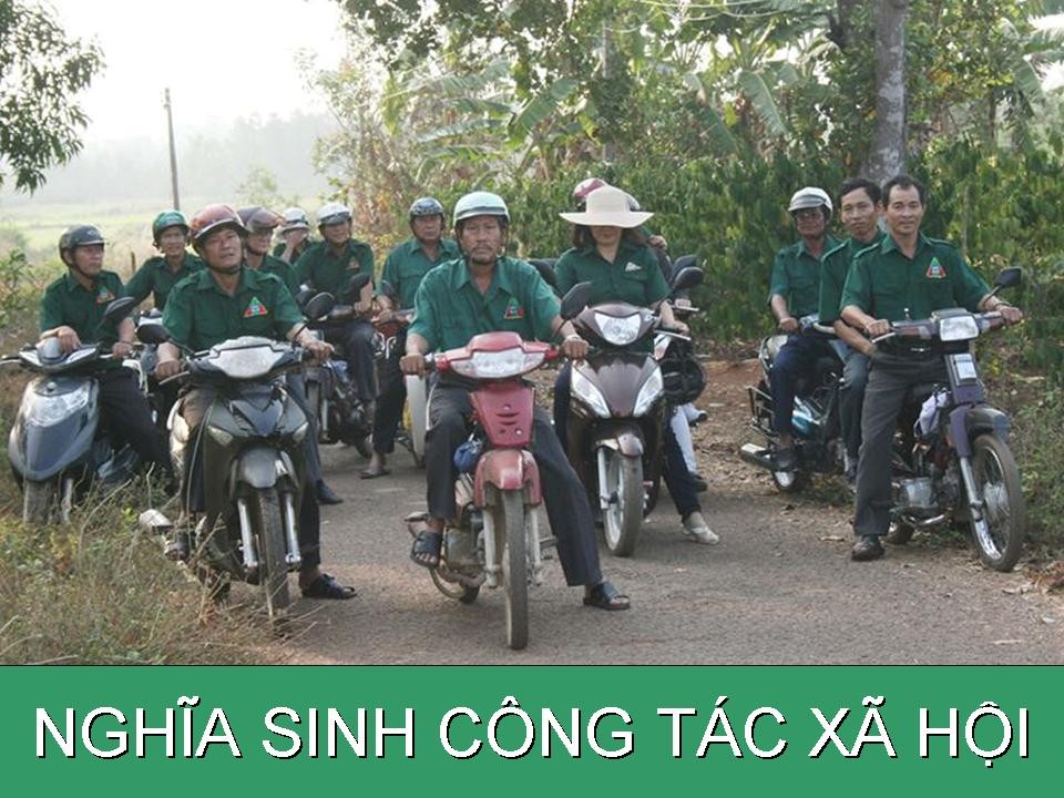 Huynh Trưởng Nghĩa Sinh, Trưởng Trần Bửu Khánh, Nghĩa Sinh Trần Trong Tuyên & Mai Phước cùng các thân hữu NS tham dự ngày gây quỹ từ thiện giúp thương binh tại Chicago.