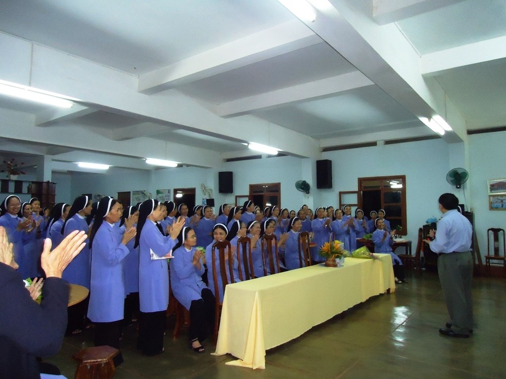 Khóa HL Nghệ thuật Lãnh đạo & Kỹ năng Điều hành 2012