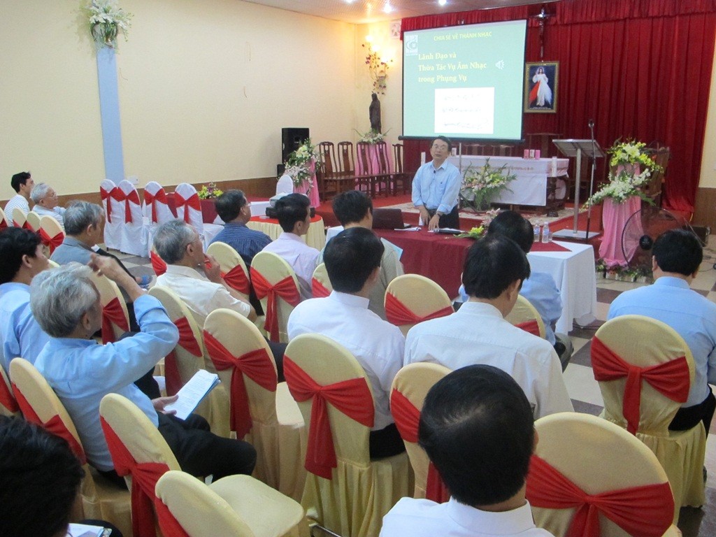 Khóa Thường Huấn Nghệ Thuật Lãnh Đạo & Kỹ Năng Điều Hành 2012