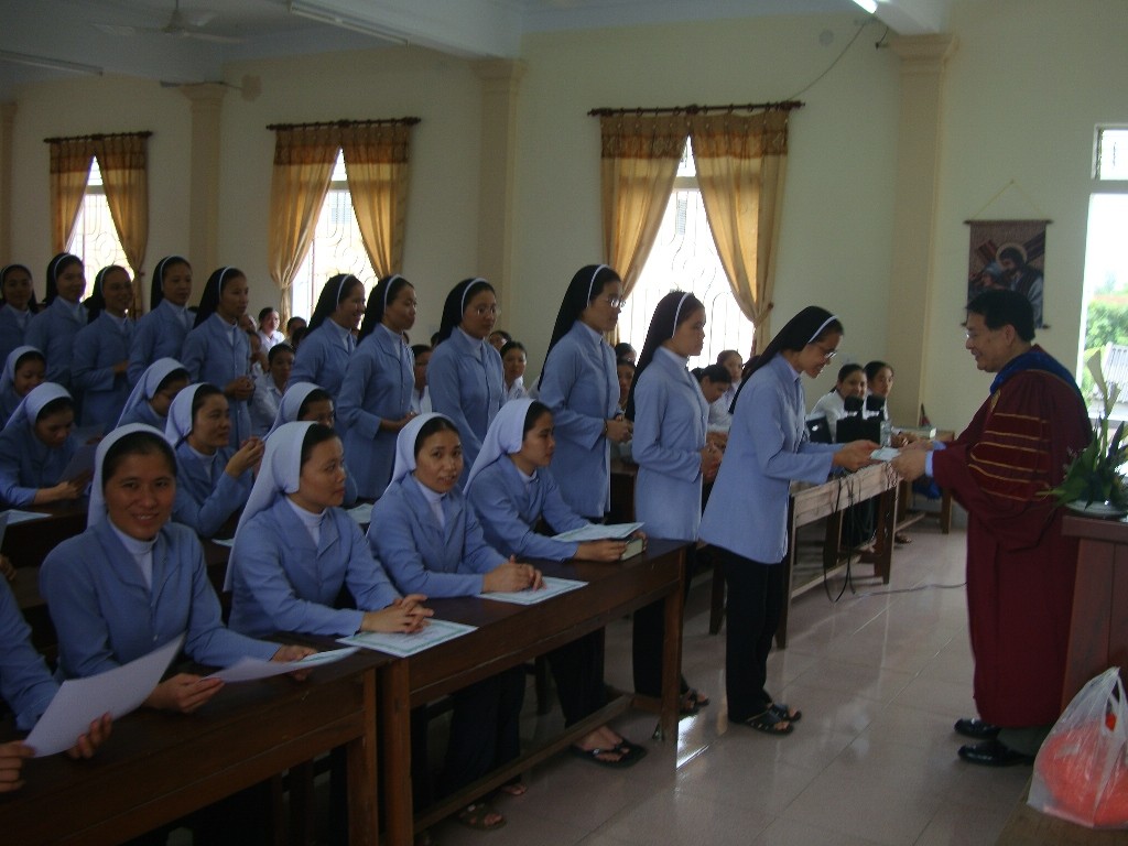 Khóa bồi dưỡng kỹ năng điều hành và sinh hoạt nhóm
