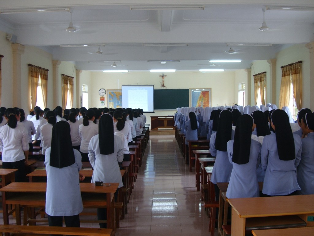 Khóa bồi dưỡng kỹ năng điều hành và sinh hoạt nhóm