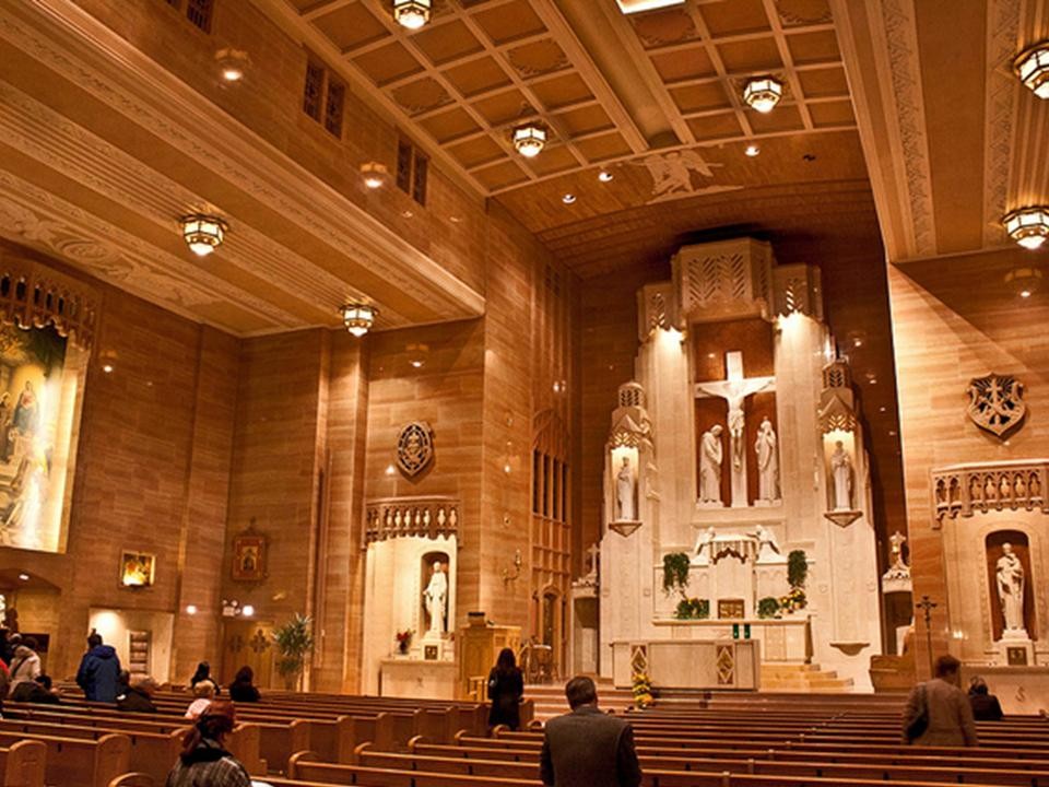 Thánh đường Tu viện Phanxicô tại Chicago.