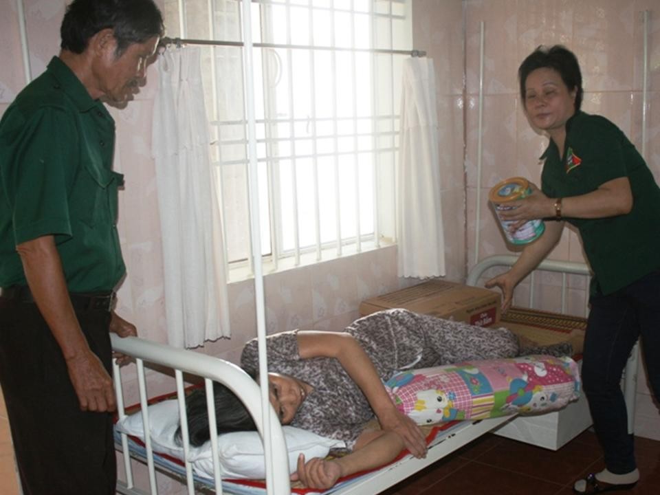 Nghĩa Sinh công tác xã hội tại Viện Dưỡng Lão Quảng Thành và Vinh Châu ngày 20/09/2015.