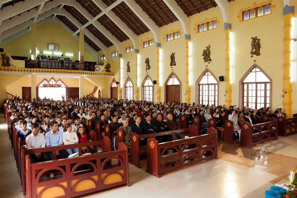 Cựu Huynh Trưởng Nghĩa Sinh Nguyễn Công Minh trong đại lễ Thánh Phanxicô ngày 4 tháng 10 năm 2013 tại Đà Lạt.