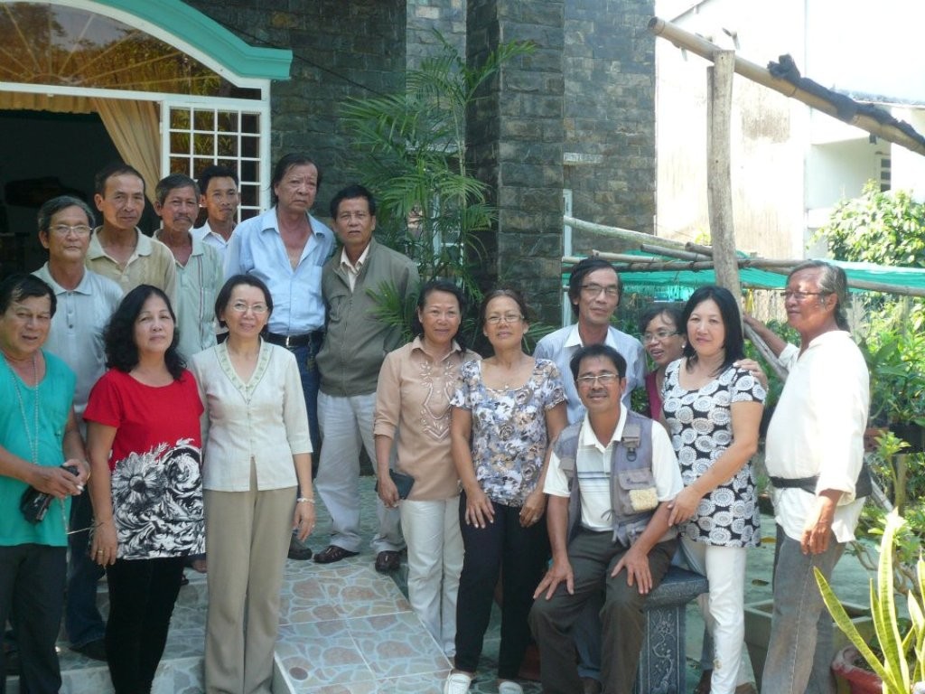 Hình cựu Nghĩa Sinh tại Việt Nam năm 2012 do CNS Nguyễn Thị Tiến gởi đến.
