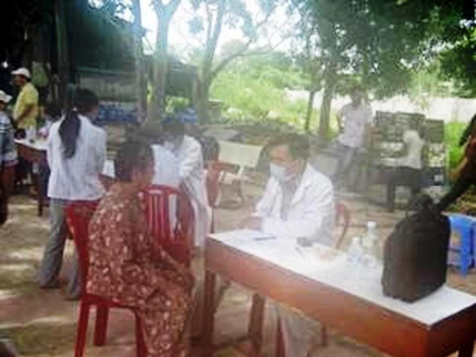 Nhóm Thiện Nghĩa đã hợp tác với Hội Chữ Thập Đỏ và các đoàn thể địa phương trong công tác xã hội, từ thiện và y tế giúp đỡ đồng bào nghèo khó, bệnh tật, cao tuổi, neo đơn.