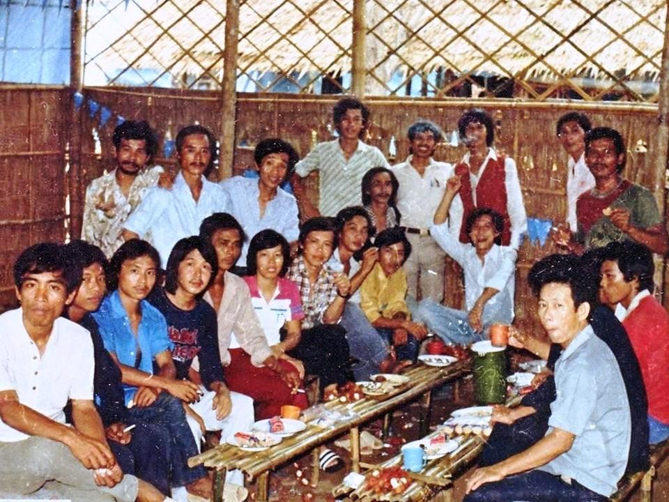 Nghĩa Sinh công tác xã hội tại Trại Dongrek, Thái Lan.