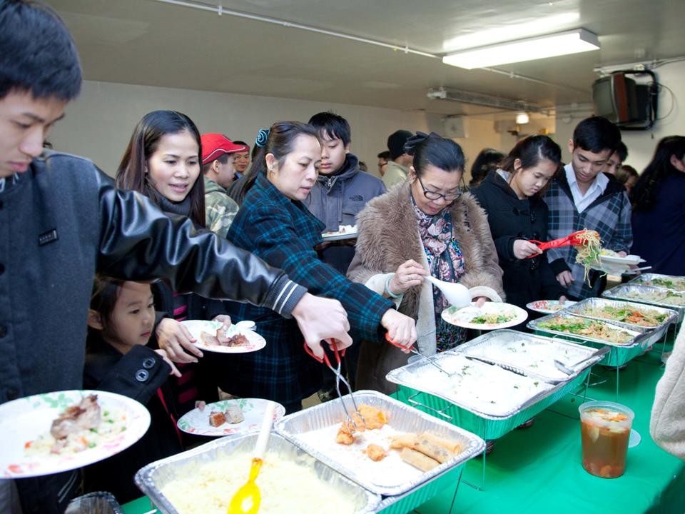 Lễ Tạ Ơn Nghĩa Sinh năm thứ 30 được tổ chức ngày 28/11/2013 tai St. Henry Chapel Chicago. Huynh Trưởng Nghĩa Sinh chào mừng quý khách cùng đồng hương đến tham dự và cám ơn sự hỗ trợ nhiệt tình của quý thân hữu Nghĩa Sinh trong 30 năm qua, từ Lễ Tạ Ơn 1983 đến Lễ Tạ Ơn 2013.