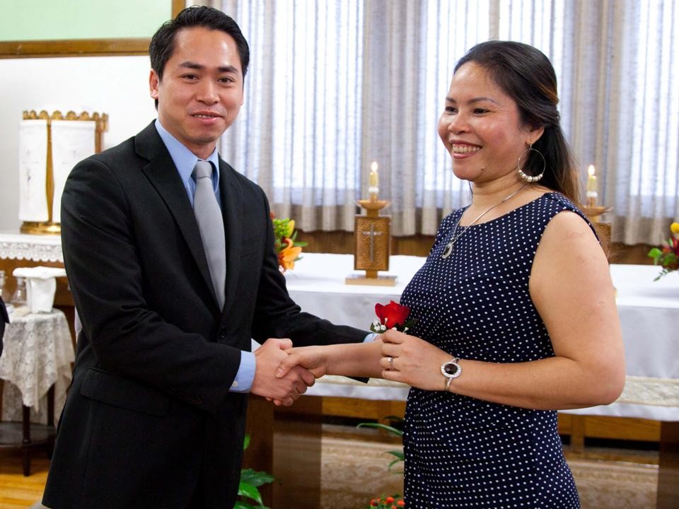 Lễ Tạ Ơn Nghĩa Sinh năm thứ 30 được tổ chức ngày 28/11/2013 tai St. Henry Chapel Chicago. Huynh Trưởng Nghĩa Sinh chào mừng quý khách cùng đồng hương đến tham dự và cám ơn sự hỗ trợ nhiệt tình của quý thân hữu Nghĩa Sinh trong 30 năm qua, từ Lễ Tạ Ơn 1983 đến Lễ Tạ Ơn 2013.