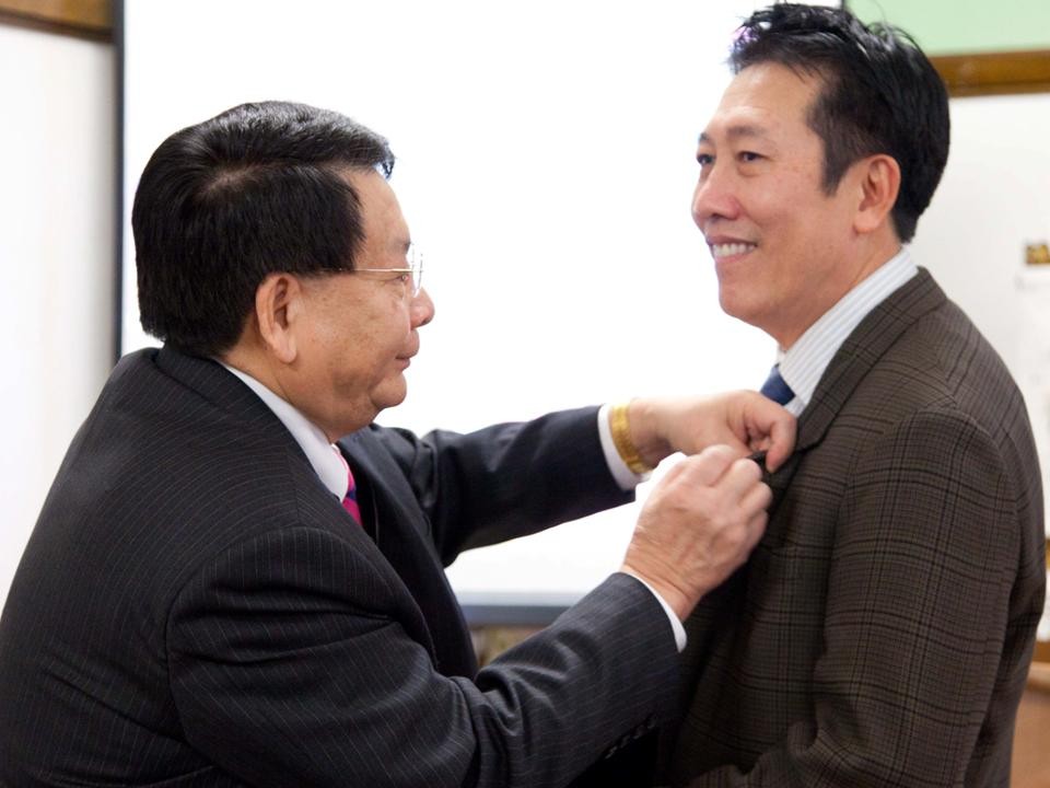 Lễ Tạ Ơn Nghĩa Sinh năm thứ 30 được tổ chức ngày 28/11/2013 tai St. Henry Chapel Chicago. Huynh Trưởng Nghĩa Sinh chào mừng quý khách cùng đồng hương đến tham dự và cám ơn sự hỗ trợ nhiệt tình của quý thân hữu Nghĩa Sinh trong 30 năm qua, từ Lễ Tạ Ơn 1983 đến Lễ Tạ Ơn 2013.