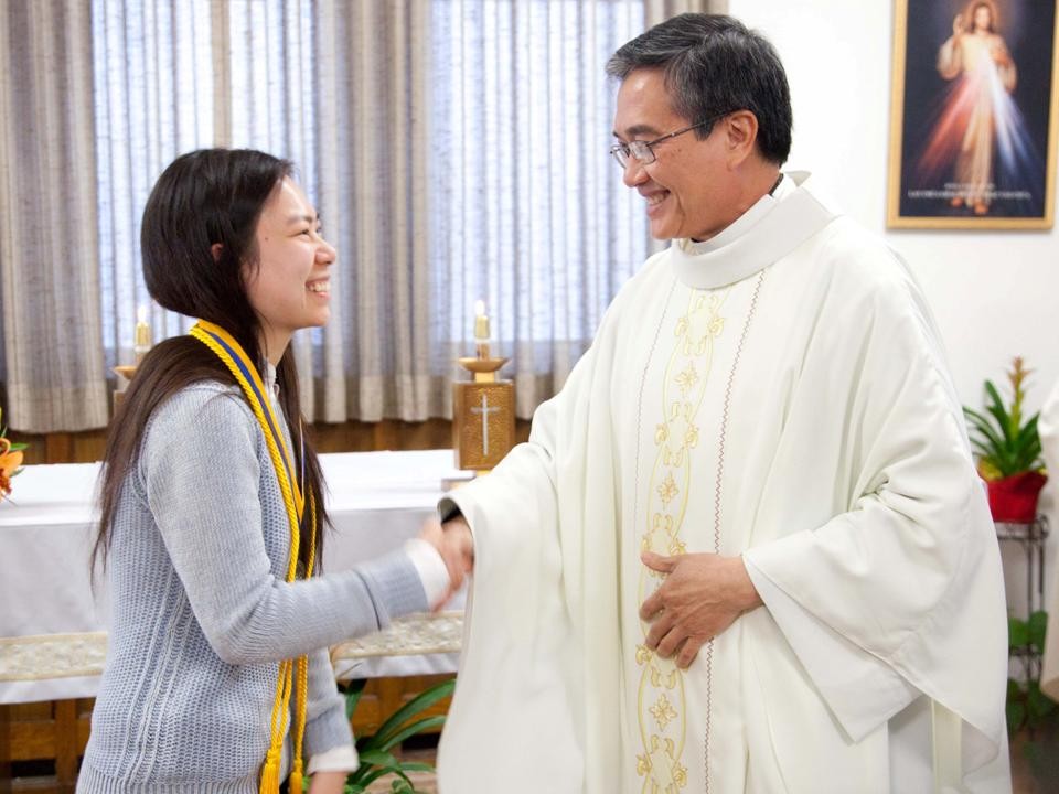 Lễ Tạ Ơn Nghĩa Sinh năm thứ 30 được tổ chức ngày 28/11/2013 tai St. Henry Chapel Chicago. Huynh Trưởng Nghĩa Sinh chào mừng quý khách cùng đồng hương đến tham dự và cám ơn sự hỗ trợ nhiệt tình của quý thân hữu Nghĩa Sinh trong 30 năm qua, từ Lễ Tạ Ơn 1983 đến Lễ Tạ Ơn 2013.