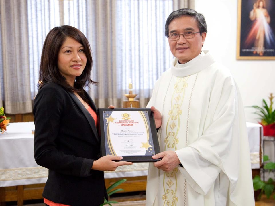 Lễ Tạ Ơn Nghĩa Sinh năm thứ 30 được tổ chức ngày 28/11/2013 tai St. Henry Chapel Chicago. Huynh Trưởng Nghĩa Sinh chào mừng quý khách cùng đồng hương đến tham dự và cám ơn sự hỗ trợ nhiệt tình của quý thân hữu Nghĩa Sinh trong 30 năm qua, từ Lễ Tạ Ơn 1983 đến Lễ Tạ Ơn 2013.