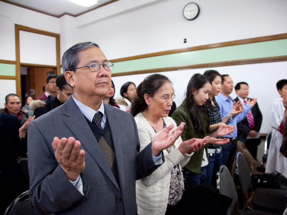 Lễ Tạ Ơn Nghĩa Sinh năm thứ 30 được tổ chức ngày 28/11/2013 tai St. Henry Chapel Chicago. Huynh Trưởng Nghĩa Sinh chào mừng quý khách cùng đồng hương đến tham dự và cám ơn sự hỗ trợ nhiệt tình của quý thân hữu Nghĩa Sinh trong 30 năm qua, từ Lễ Tạ Ơn 1983 đến Lễ Tạ Ơn 2013.