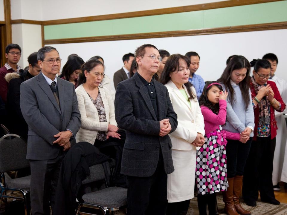 Lễ Tạ Ơn Nghĩa Sinh năm thứ 30 được tổ chức ngày 28/11/2013 tai St. Henry Chapel Chicago. Huynh Trưởng Nghĩa Sinh chào mừng quý khách cùng đồng hương đến tham dự và cám ơn sự hỗ trợ nhiệt tình của quý thân hữu Nghĩa Sinh trong 30 năm qua, từ Lễ Tạ Ơn 1983 đến Lễ Tạ Ơn 2013.