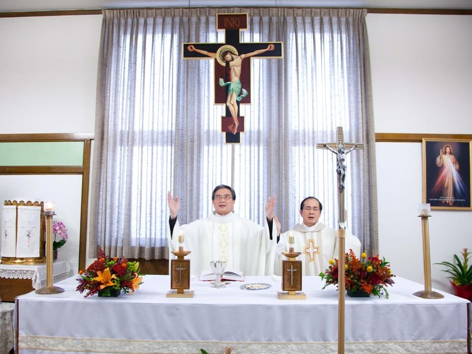 Lễ Tạ Ơn Nghĩa Sinh năm thứ 30 được tổ chức ngày 28/11/2013 tai St. Henry Chapel Chicago. Huynh Trưởng Nghĩa Sinh chào mừng quý khách cùng đồng hương đến tham dự và cám ơn sự hỗ trợ nhiệt tình của quý thân hữu Nghĩa Sinh trong 30 năm qua, từ Lễ Tạ Ơn 1983 đến Lễ Tạ Ơn 2013.