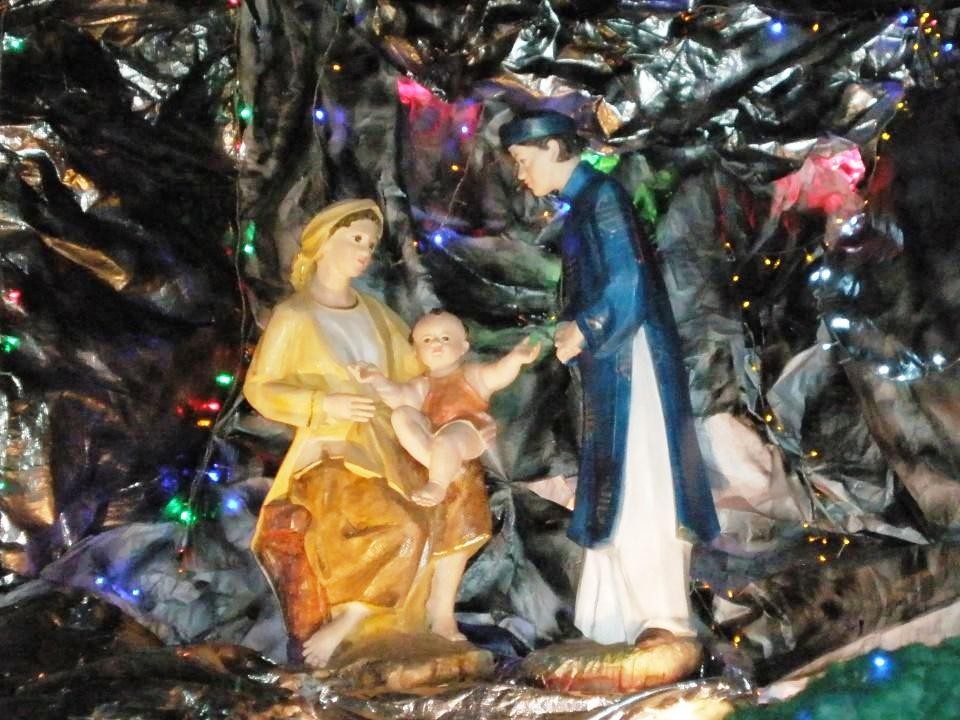 Chúc mừng Giáng Sinh và Năm Mới 2014 đến quý anh chị Nghĩa Sinh khắp nơi - Huynh Trưởng Nghĩa Sinh.