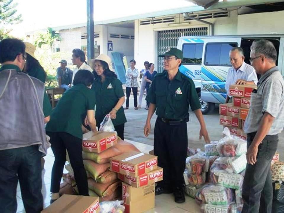 Nghĩa Sinh công tác xã hội tại viện dưỡng lão và gx Nam Đồng, Vũng Tàu ngày 1/12/2014.