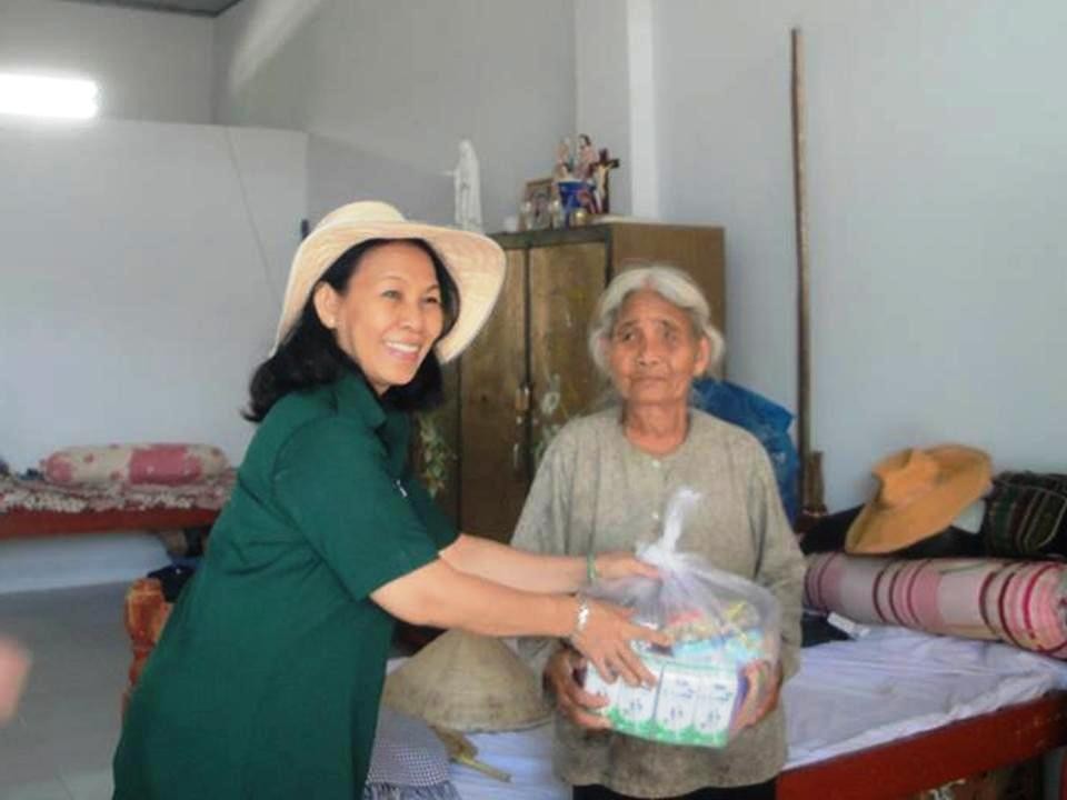 Nghĩa Sinh công tác xã hội tại viện dưỡng lão và gx Nam Đồng, Vũng Tàu ngày 1/12/2014.