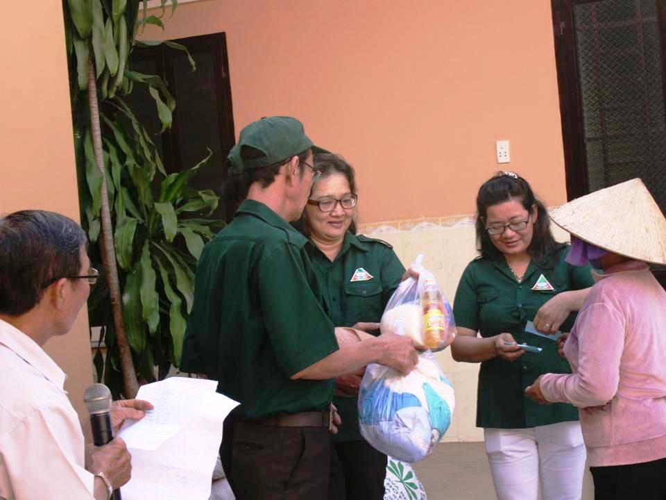 Nghĩa Sinh công tác xã hội tại Vinh Hà, Vũng Tàu ngày 11-12-2014.