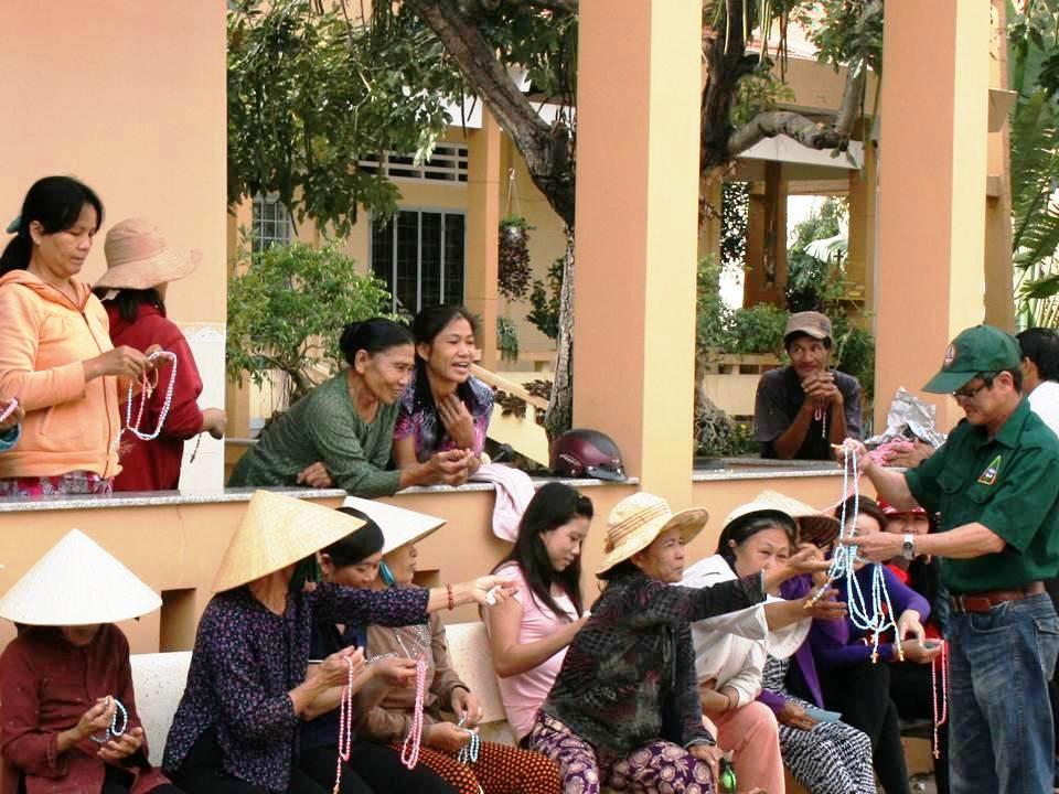 Nghĩa Sinh công tác xã hội tại Vinh Hà, Vũng Tàu ngày 11-12-2014.
