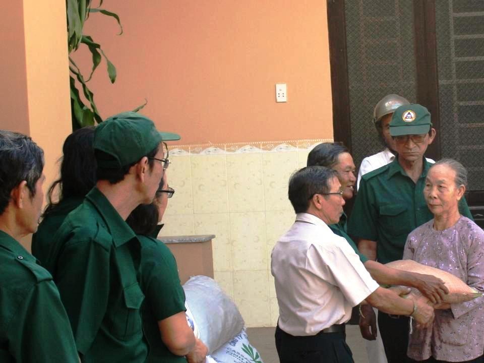 Nghĩa Sinh công tác xã hội tại Vinh Hà, Vũng Tàu ngày 11-12-2014.