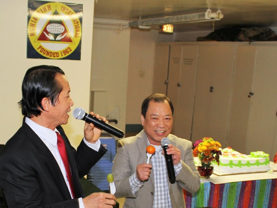 Nhân Lễ Tạ Ơn Nghĩa Sinh thứ 33 (1983-2015) và Sinh nhật Nghĩa Sinh thứ 52 (1963-2015), Huynh Trưởng Nghĩa Sinh xin có lời chúc mừng đến quý anh chị Nghĩa Sinh và quý thân hữu cùng toàn thể đồng hương khắp nơi được bình an và hạnh phúc.
